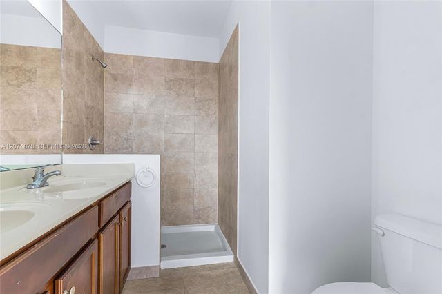 260 NW 109th Avenue 204, Miami, FL 33172