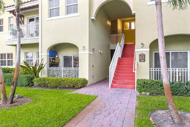 260 NW 109th Avenue 204, Miami, FL 33172