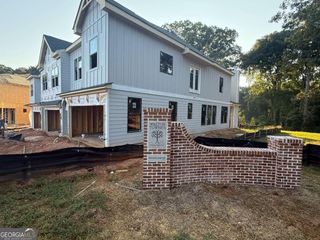 1977 Walton Court 8, Tucker, GA 30084