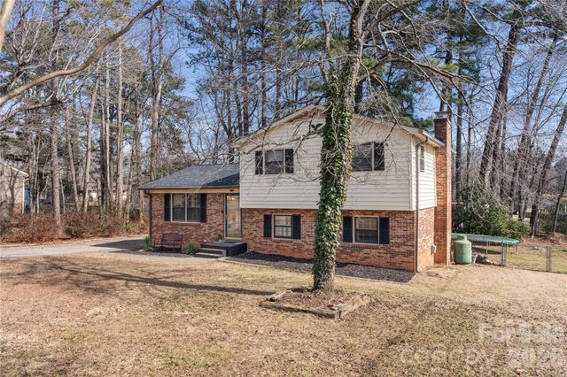 207 Buckskin Drive, Gastonia, NC 28052