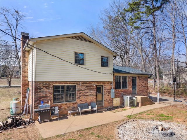 207 Buckskin Drive, Gastonia, NC 28052