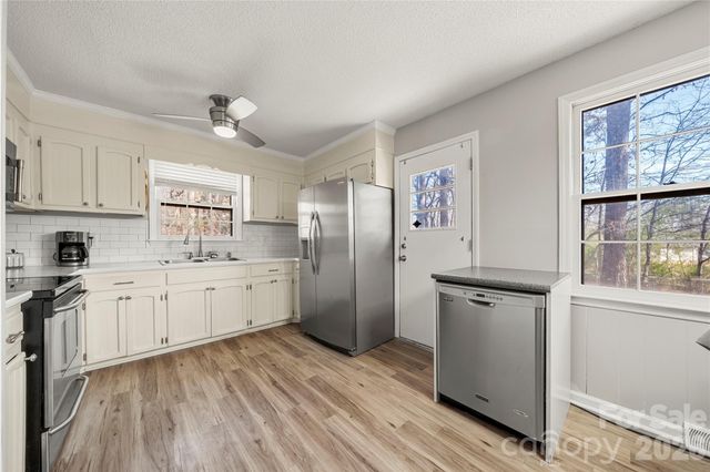 207 Buckskin Drive, Gastonia, NC 28052