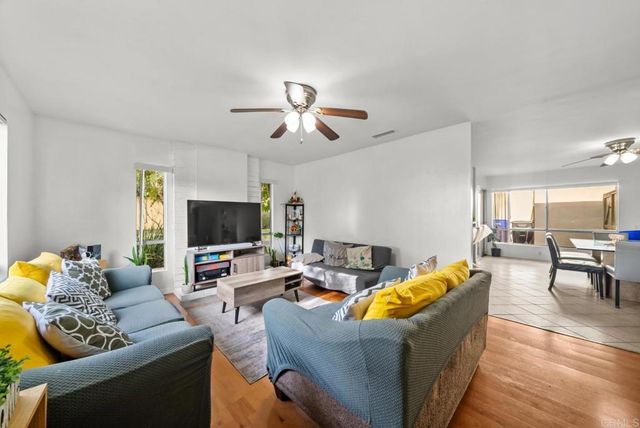 10541 Caminito Pollo, San Diego, CA 92126