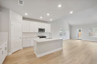 6601 Creek Edge Circle, Fort Worth, TX 76036