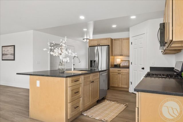 5422 Apple Rose LANE, Billings, MT 59106