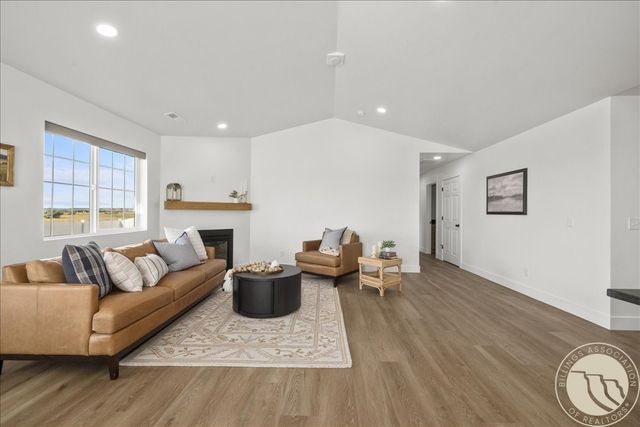 5422 Apple Rose LANE, Billings, MT 59106
