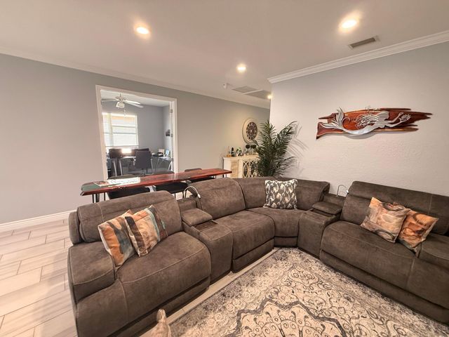 3345 SW Porpoise Circle SW, Stuart, FL 34997