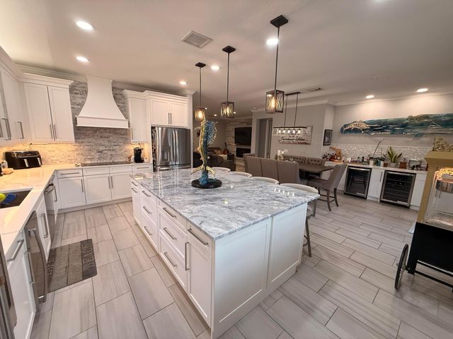 3345 SW Porpoise Circle SW, Stuart, FL 34997