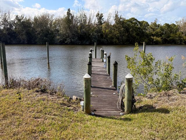 3345 SW Porpoise Circle SW, Stuart, FL 34997