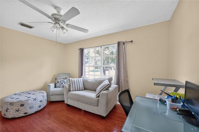 2056 16th Avenue SW, Vero Beach, FL 32962