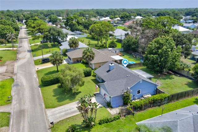 2056 16th Avenue SW, Vero Beach, FL 32962