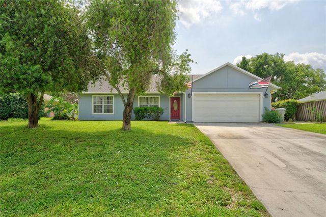 2056 16th Avenue SW, Vero Beach, FL 32962