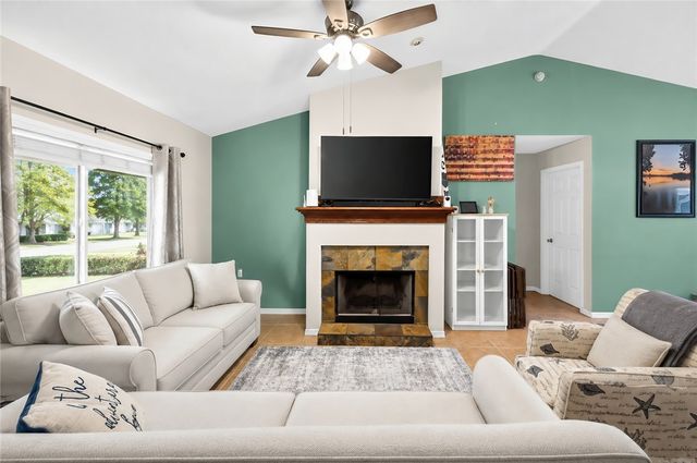 2056 16th Avenue SW, Vero Beach, FL 32962