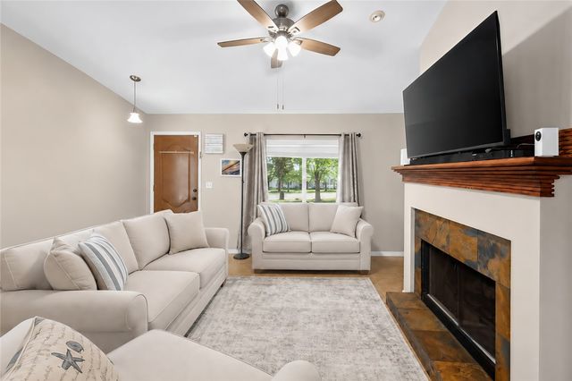 2056 16th Avenue SW, Vero Beach, FL 32962