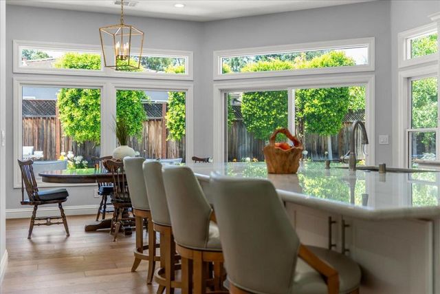 20675 Verde Vista Lane, Saratoga, CA 95070