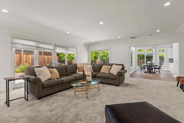 20675 Verde Vista Lane, Saratoga, CA 95070