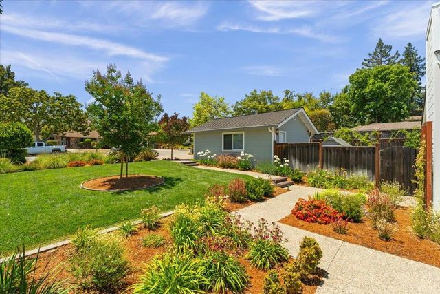 20675 Verde Vista Lane, Saratoga, CA 95070