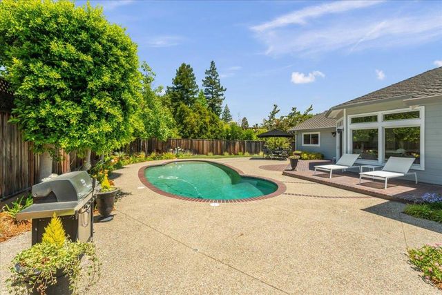 20675 Verde Vista Lane, Saratoga, CA 95070