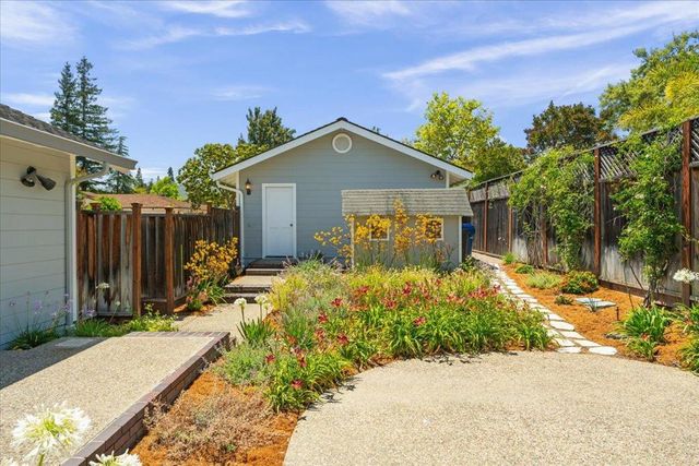 20675 Verde Vista Lane, Saratoga, CA 95070