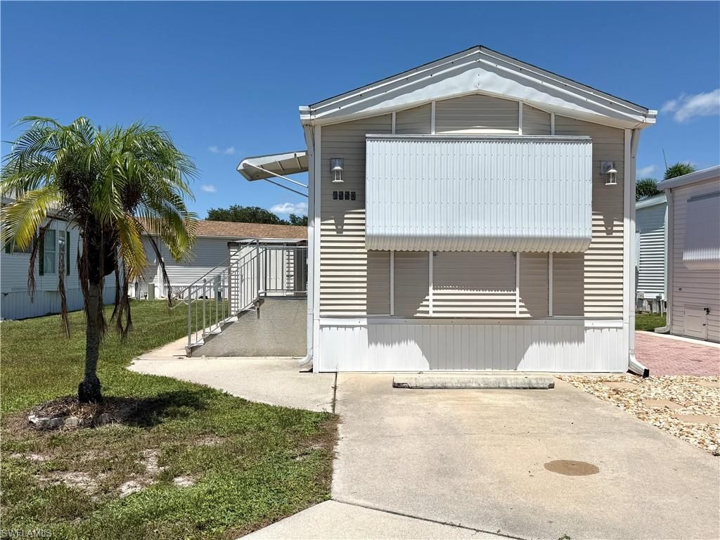 4550 Lafayette LN E, ESTERO, FL 33928 — exterior