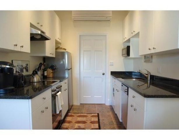 76 Commonwealth Ave 11, Boston, MA 02116