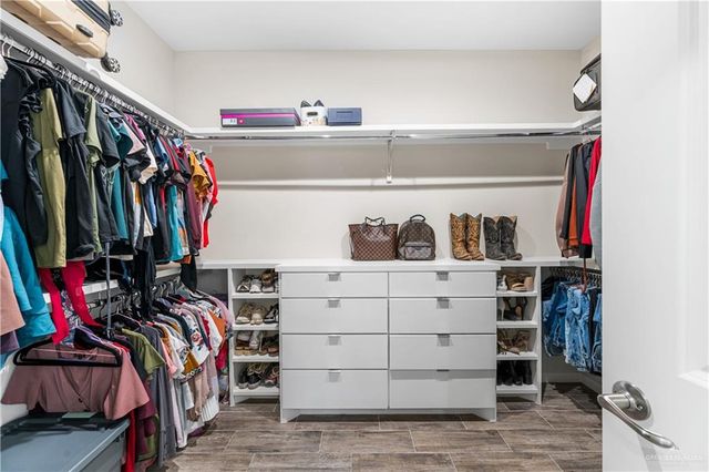 2610 E Bella Vista Avenue, Alton, TX 78573