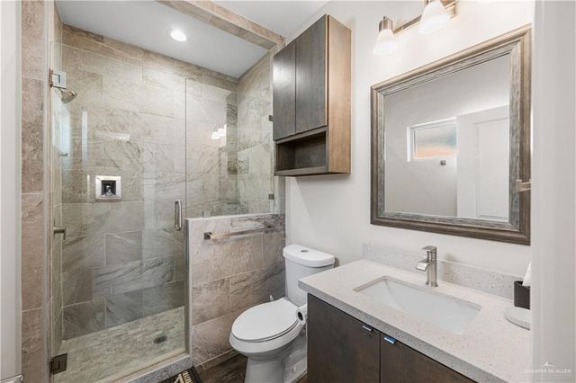 2610 E Bella Vista Avenue, Alton, TX 78573