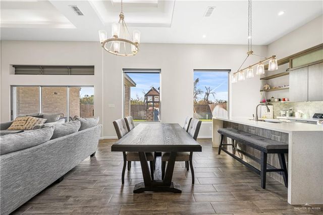 2610 E Bella Vista Avenue, Alton, TX 78573