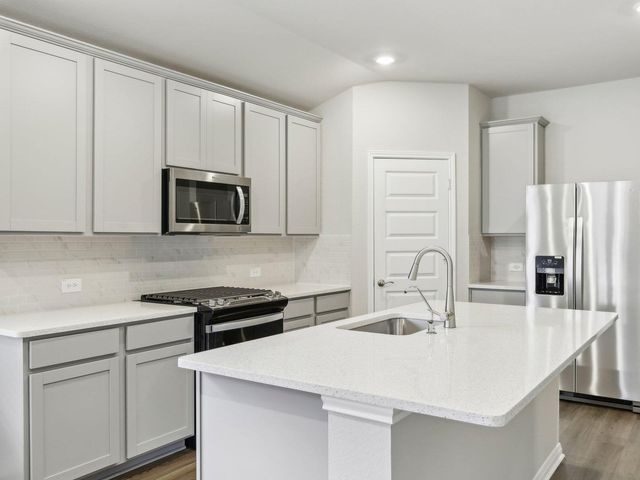 128 Hayburner RD, Burnet, TX 78611