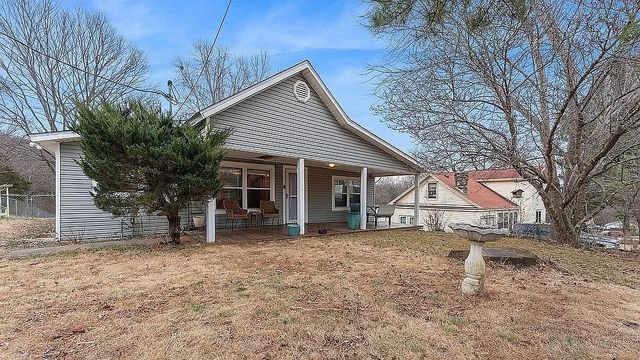 230 Stone Bridge Road, Fayetteville, AR 72701