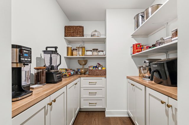 6501 PORTRUSH DR, Columbia, MO 65201