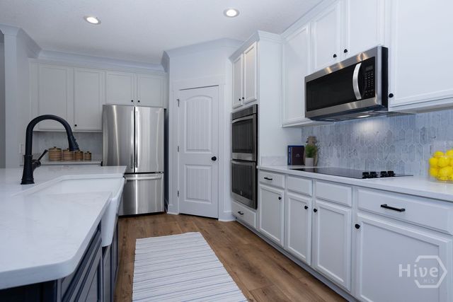 41 Peregrine Circle, Richmond Hill, GA 31324