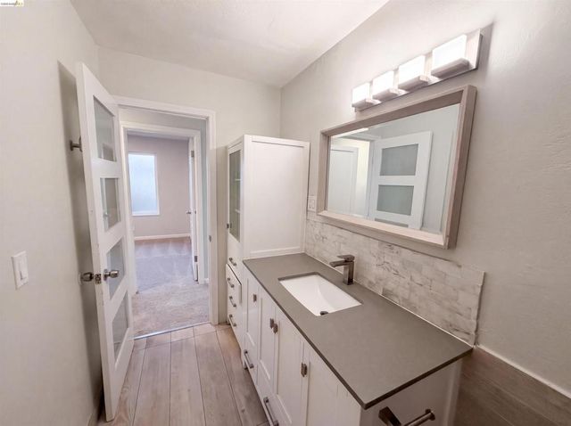 112 Aster Ct, Hercules, CA 94547