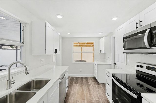 8907 LEEWARD DRIVE, Tampa, FL 33634