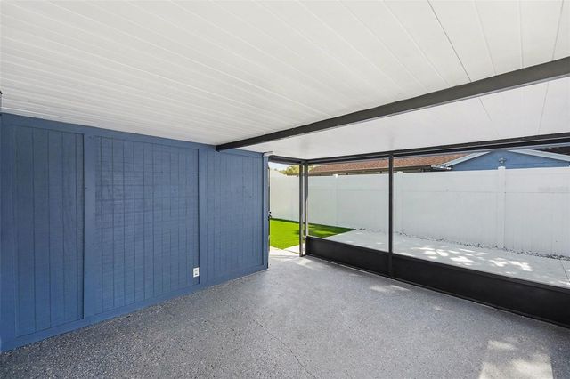 8907 LEEWARD DRIVE, Tampa, FL 33634