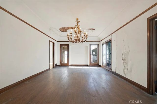 1224 S Wilton Place, Los Angeles, CA 90019