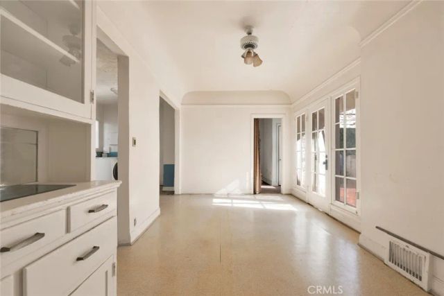 1224 S Wilton Place, Los Angeles, CA 90019