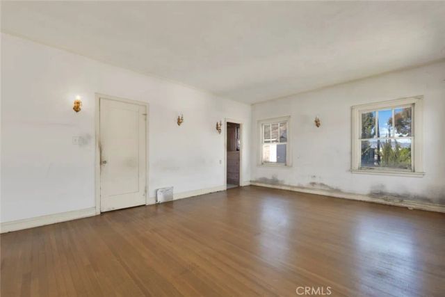 1224 S Wilton Place, Los Angeles, CA 90019