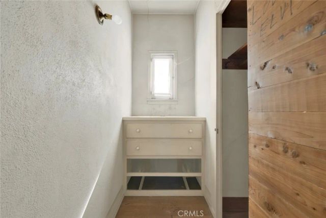 1224 S Wilton Place, Los Angeles, CA 90019