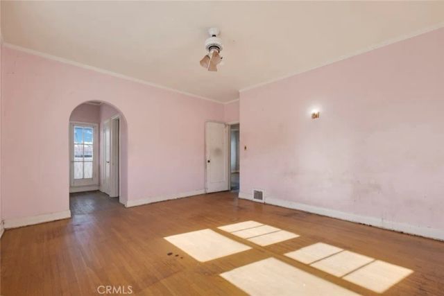 1224 S Wilton Place, Los Angeles, CA 90019