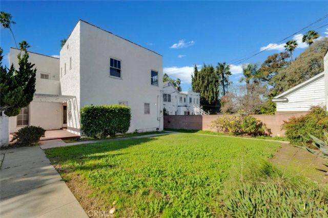 1224 S Wilton Place, Los Angeles, CA 90019