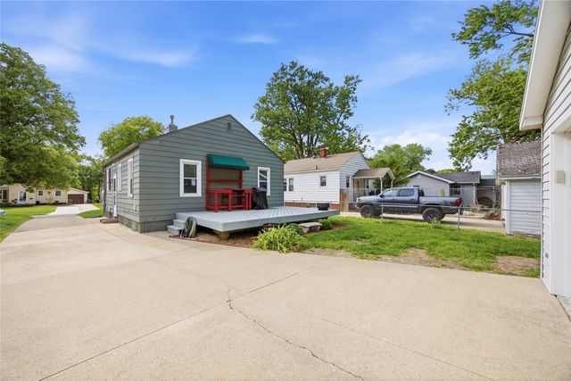 2613 53rd Street, Des Moines, IA 50310