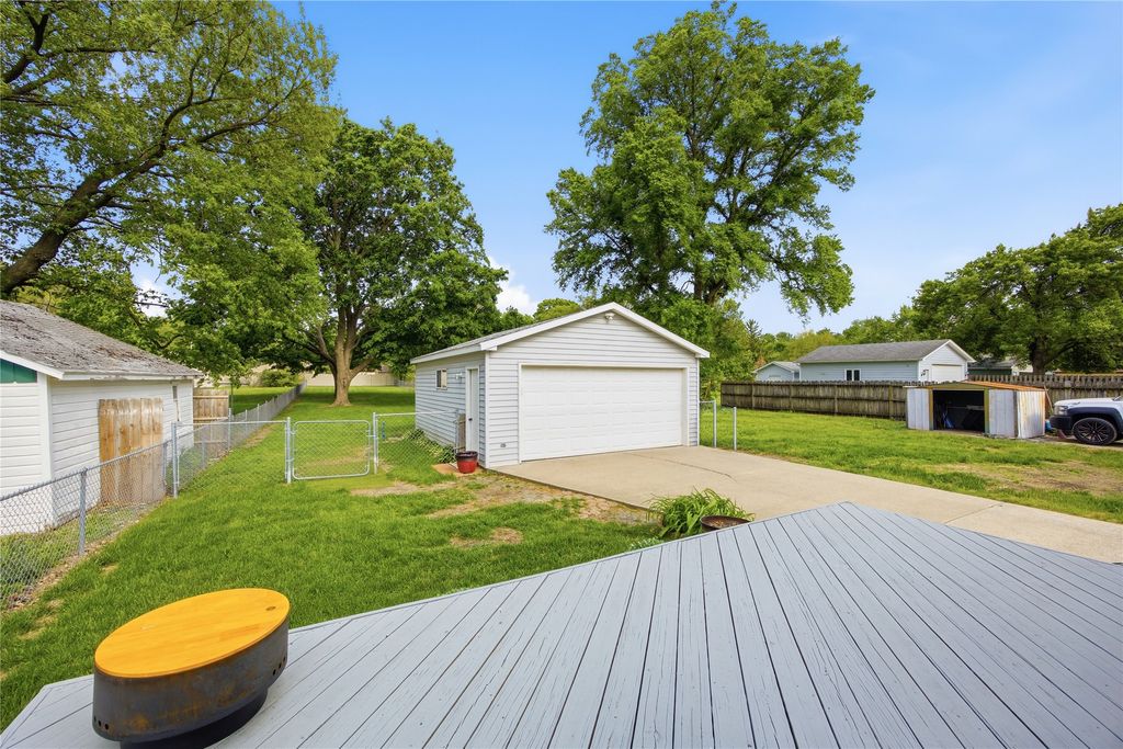 2613 53rd Street, Des Moines, IA 50310