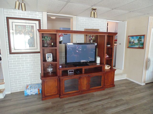 2009 Fairview Avenue, Lake Station, IN 46405