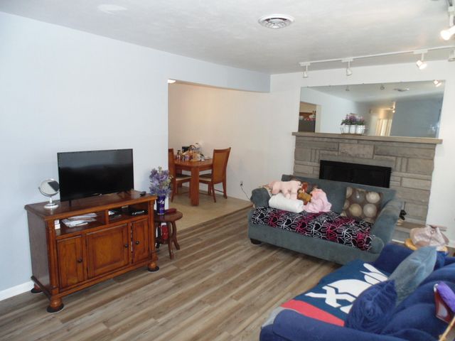 2009 Fairview Avenue, Lake Station, IN 46405