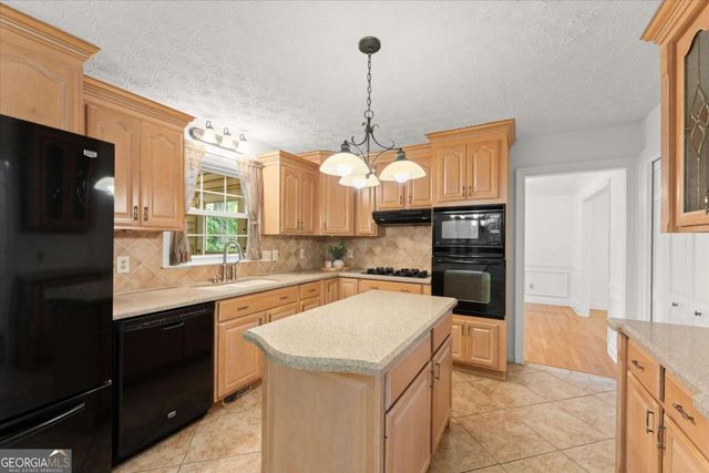 2711 Arbor Summit, Marietta, GA 30066