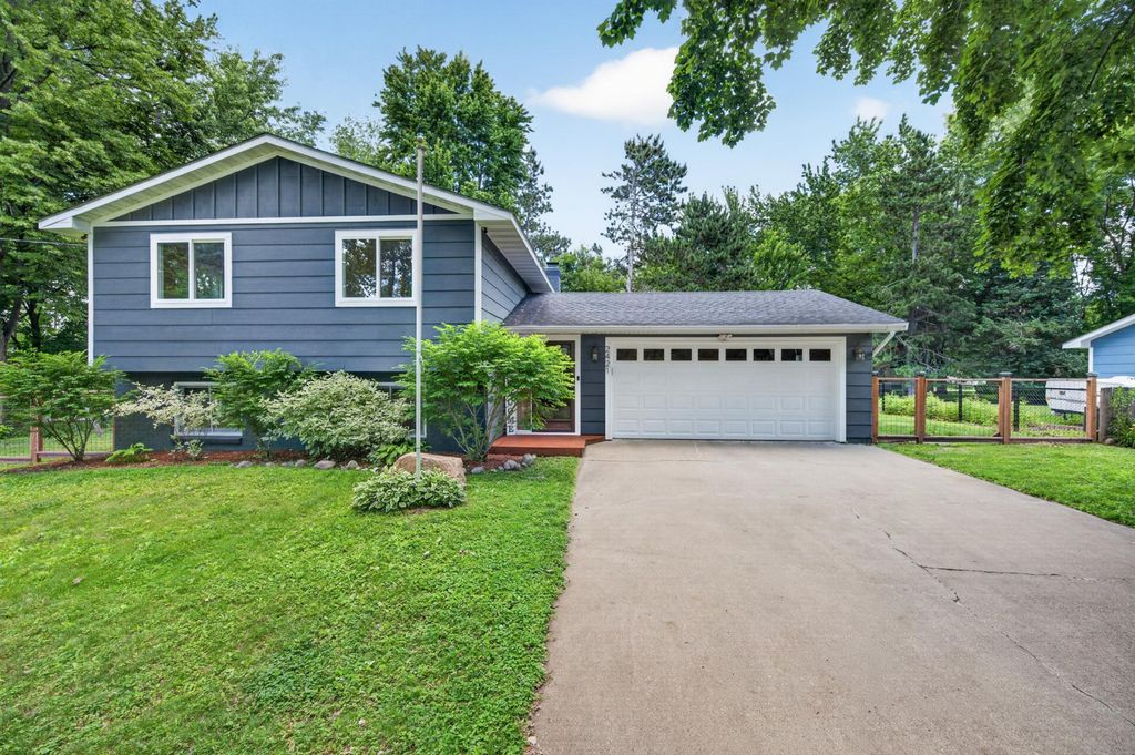 2421 4th Street, White Bear Twp, MN 55110 — exterior