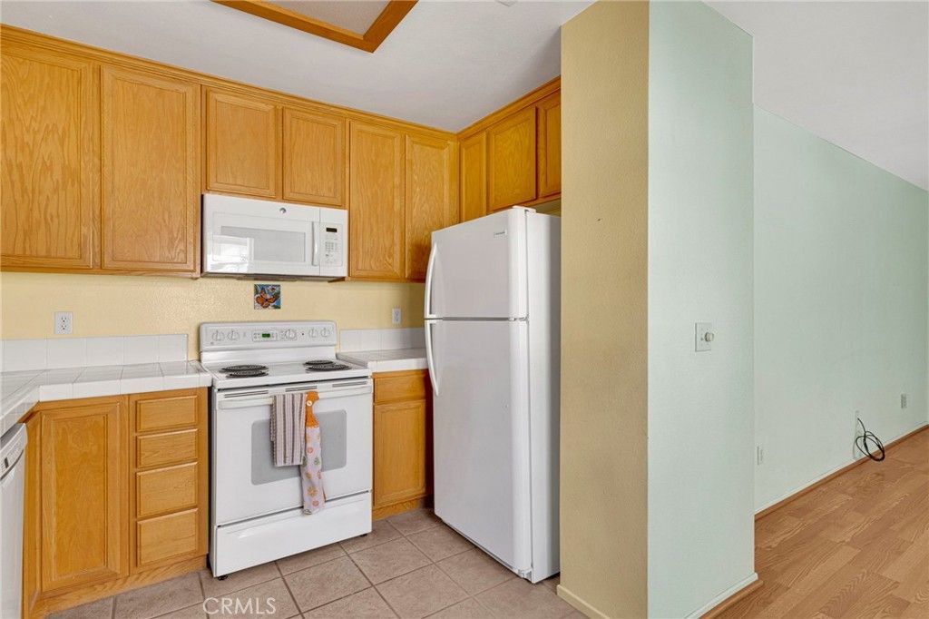 Image 16 of property listing at 19034 Stoddard, Apple Valley, CA 92308