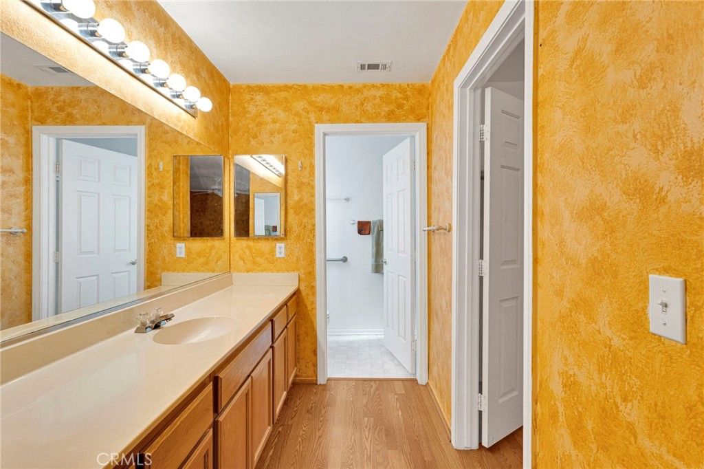 Image 22 of property listing at 19034 Stoddard, Apple Valley, CA 92308