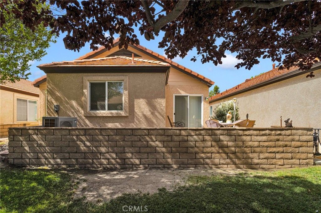 Image 38 of property listing at 19034 Stoddard, Apple Valley, CA 92308